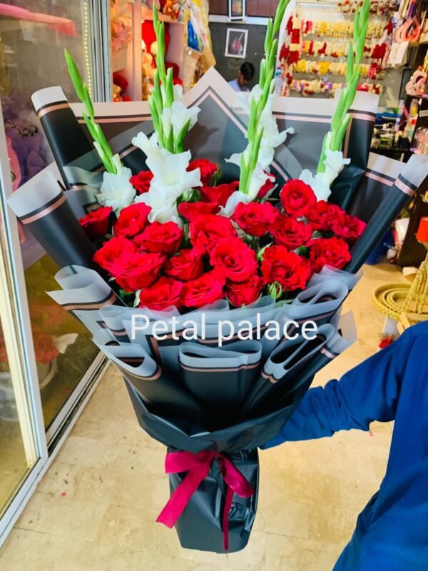 Red Areca. Two dozen 24 roses Gillette 5